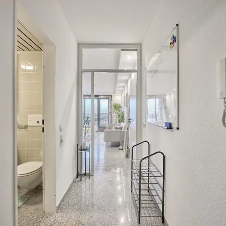 Skyview Trifft Komfort By Cordissky Apartamento